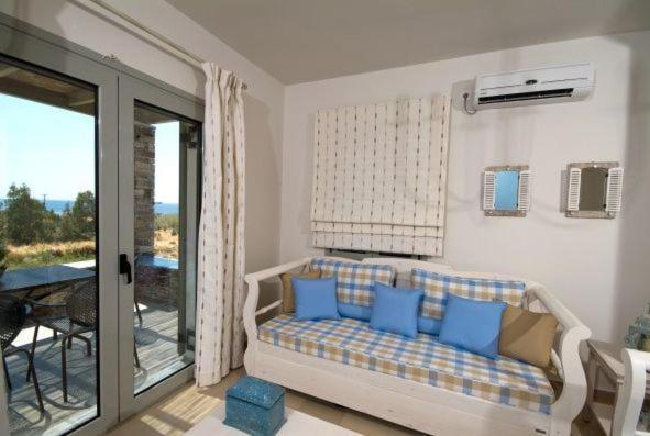 Aeolia * Karystos (Evia)